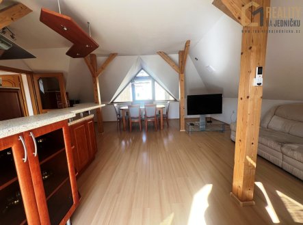 Pronájem bytu, 3+kk, 120 m²