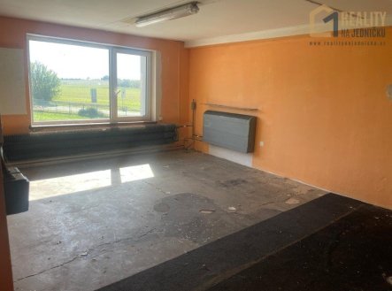 1000012870 | Pronájem - komerční objekt, sklad, 700 m²