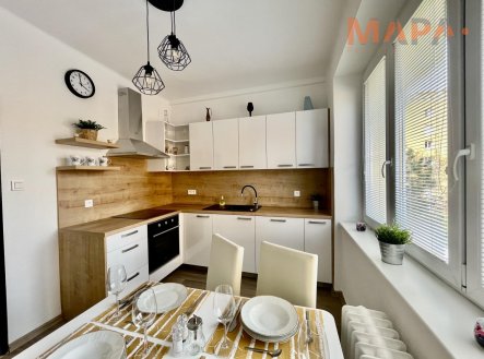 Pronájem bytu, 3+1, 78,9 m²