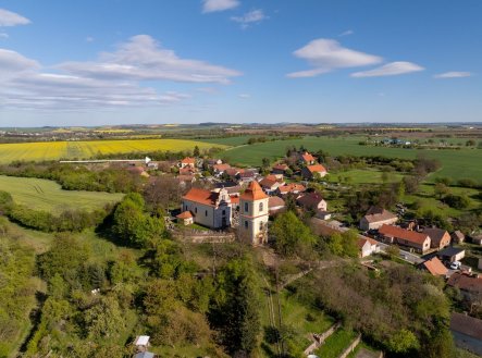 Prodej pozemku pro bydlení, 1 605 m²