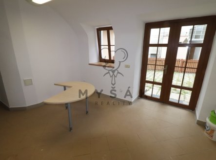 Pronájem kanceláře, 65 m²