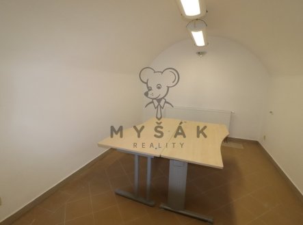Pronájem kanceláře, 65 m²