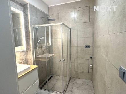 Pronájem bytu, 3+kk, 84 m²