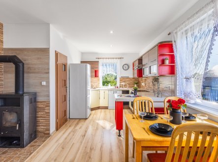 Kuchyně se spíží | Prodej - dům/vila, 106 m²