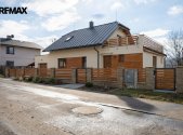 Prodej - dům/vila, 184 m²