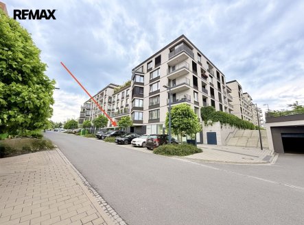 Pronájem obchodní prostory, 173 m²