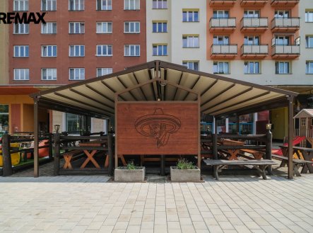 Pronájem restaurace, 141 m²
