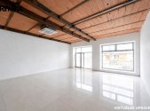 Pronájem obchodní prostory, 204 m²
