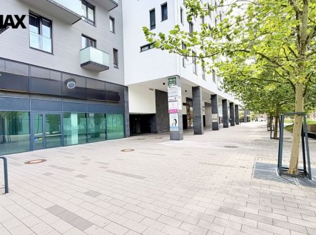 Pronájem obchodní prostory, 86 m²