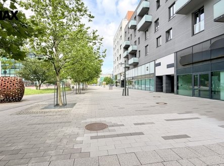 Pronájem obchodní prostory, 86 m²