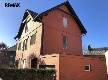 Pronájem bytu, 2+kk, 73 m²