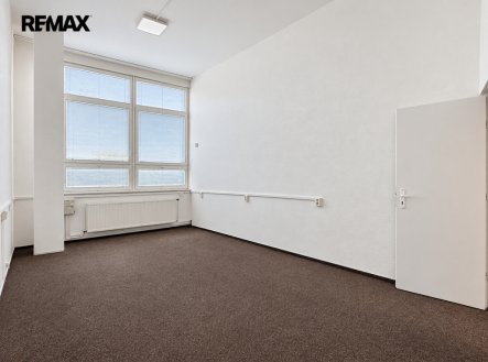 Pronájem kanceláře, 48 m²