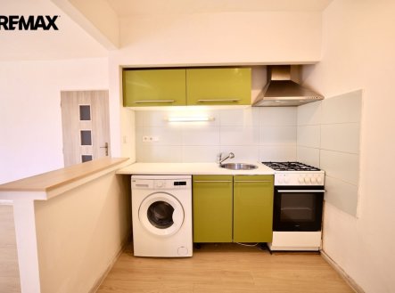 Pronájem bytu, 1+kk, 35 m²