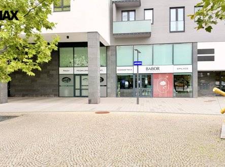 Pronájem obchodní prostory, 53 m²
