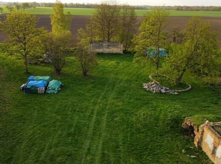 Prodej pozemku pro bydlení, 1 300 m²