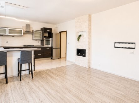 Pronájem bytu, 2+kk, 56 m²