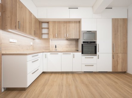 Pronájem bytu, 1+kk, 38 m²