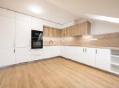 Pronájem bytu, 3+kk, 73 m²