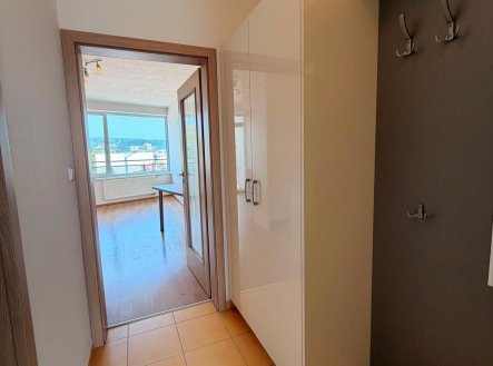 Pronájem bytu, 1+kk, 31 m²