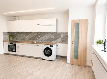 Pronájem bytu, 1+kk, 41 m²