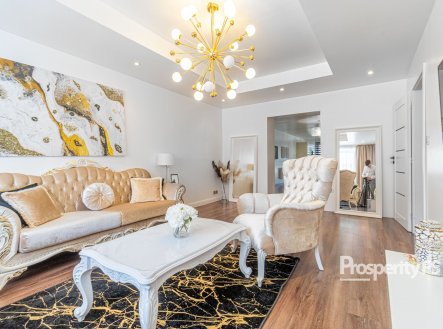 Prodej domu/vily, 290 m²