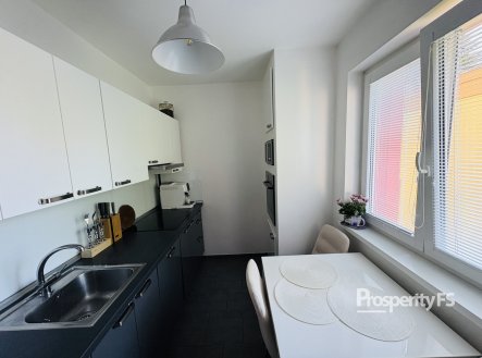 Pronájem bytu, 2+1, 55 m²