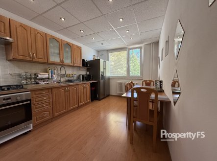 Pronájem bytu, 3+1, 75 m²