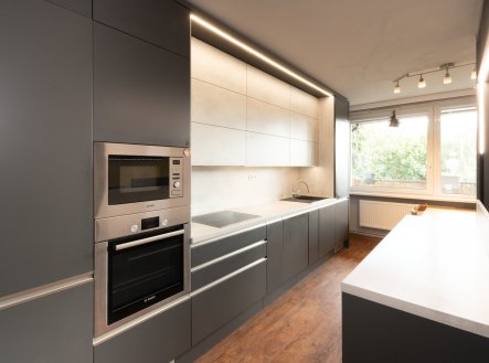 Pronájem bytu, 3+kk, 72 m²