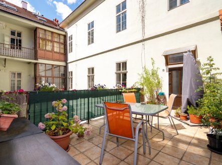 Pronájem bytu, 3+kk, 152 m²