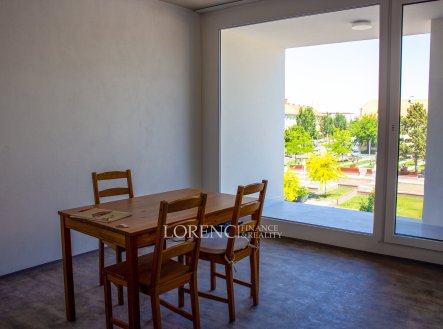 Pronájem bytu, 2+kk, 37 m²