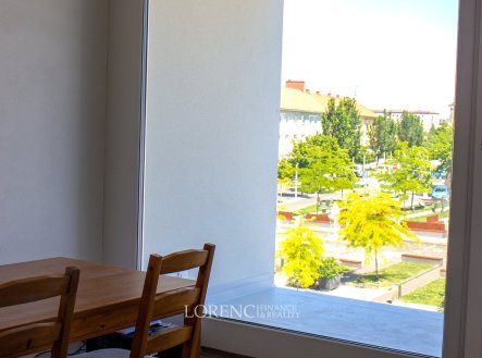 Pronájem bytu, 2+kk, 37 m²