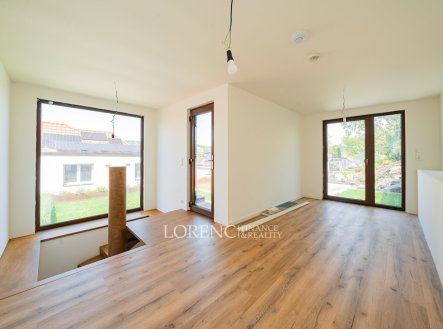Pronájem kanceláře, 156 m²
