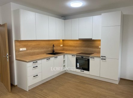Pronájem bytu, 2+kk, 47 m²