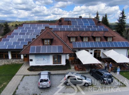 Prodej komerčního objektu, jiný, 1 100 m²