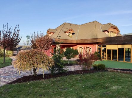 Prodej domu/vily, 295 m²