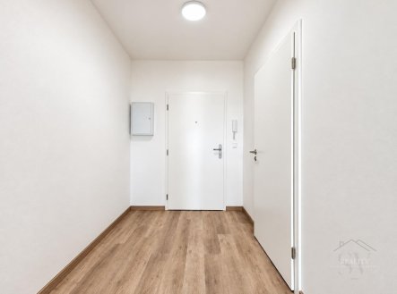 Pronájem bytu, 2+kk, 68 m²