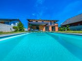 Prodej domu/vily, 212 m²