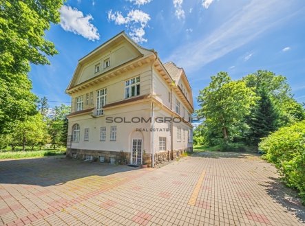 Prodej hotel, 1 105 m²