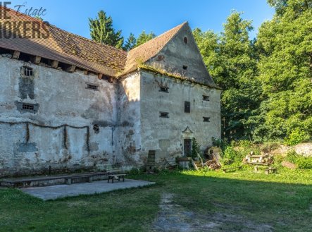 Prodej historického objektu, 7 927 m²