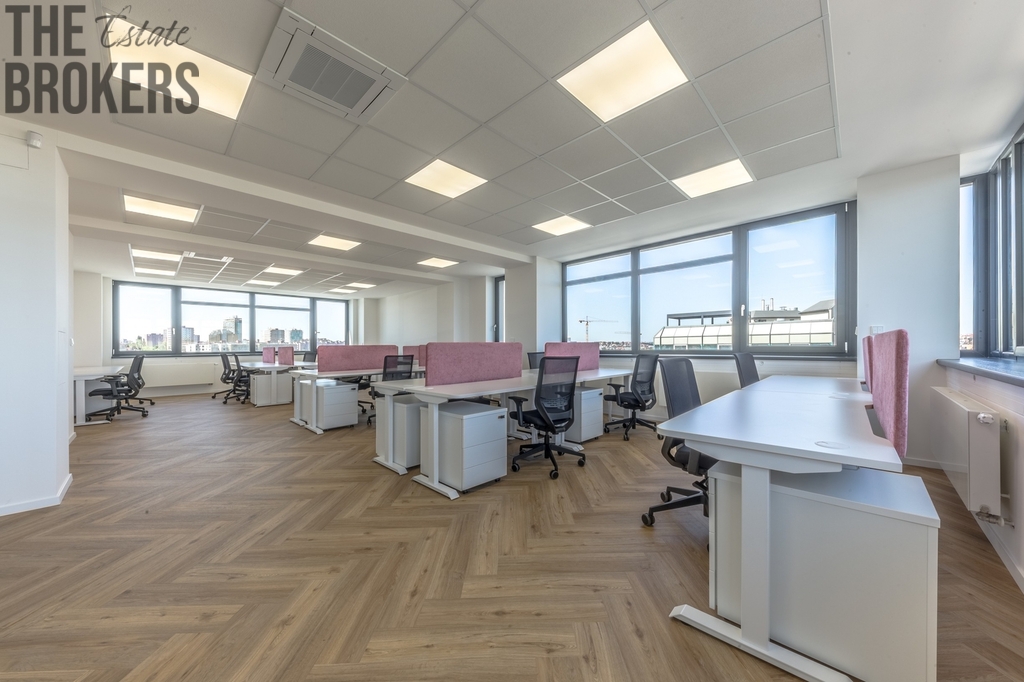 FIT OUT