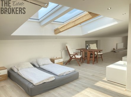 Pronájem bytu, atypický, 104 m²
