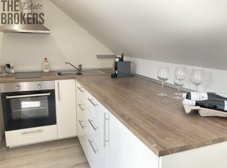 Pronájem bytu, atypický, 104 m²