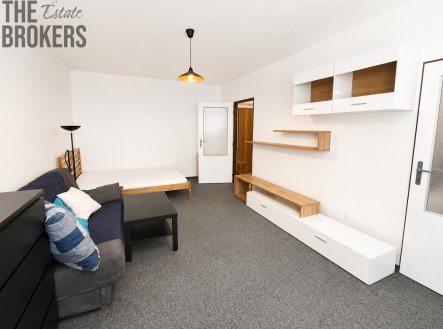 Pronájem bytu, 1+kk, 33 m²
