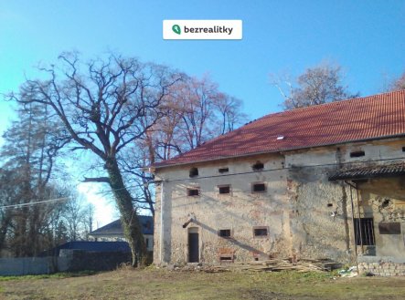 Prodej komerčního objektu, jiný, 900 m²
