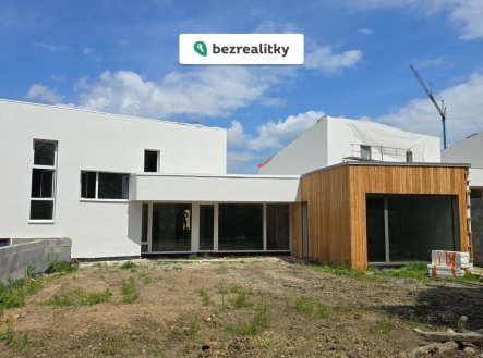 Prodej domu/vily, 213 m² obrázek