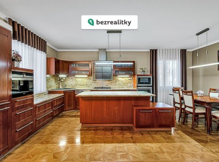 Prodej domu/vily, 285 m²