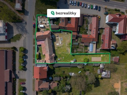 Prodej pozemku pro komerční výstavbu, 1 858 m²