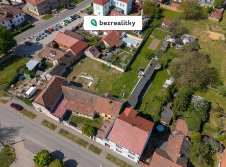 Prodej pozemku pro komerční výstavbu, 1 858 m²