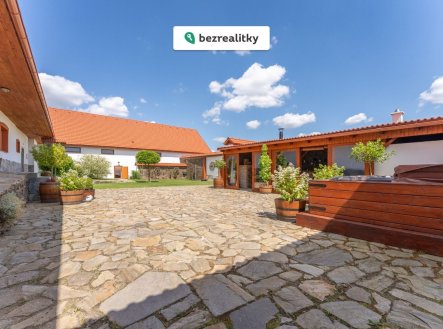 Prodej domu/vily, 926 m²