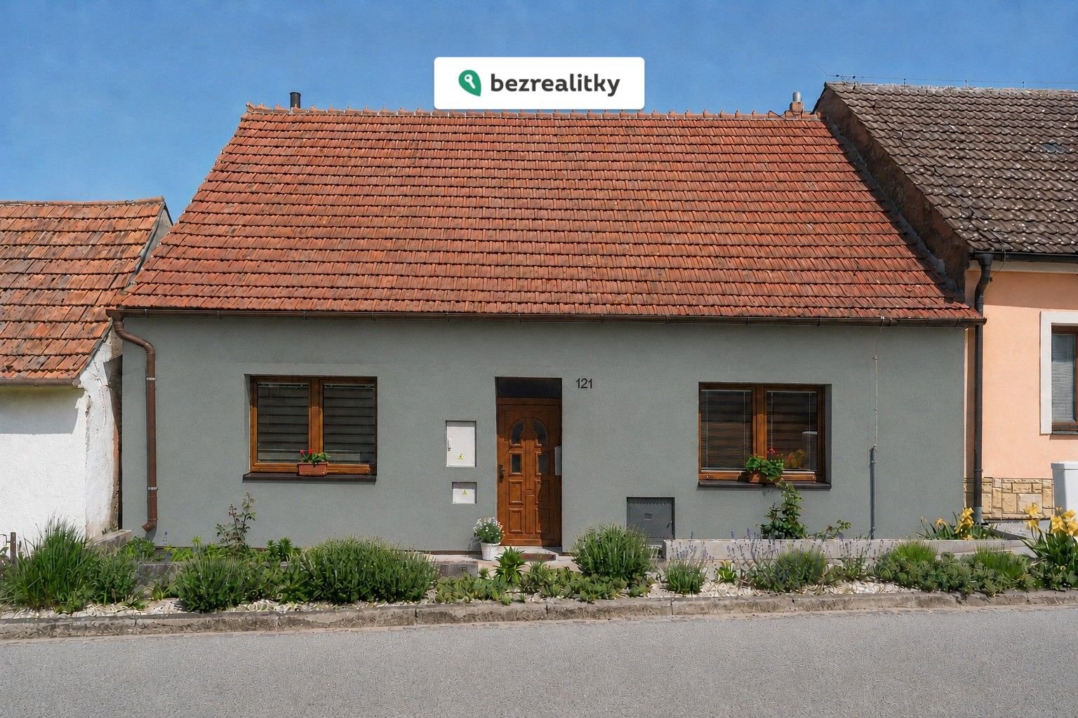 1784585552-fiictmhyop-01-hlavni-pohled-na-penzion-hlohovec